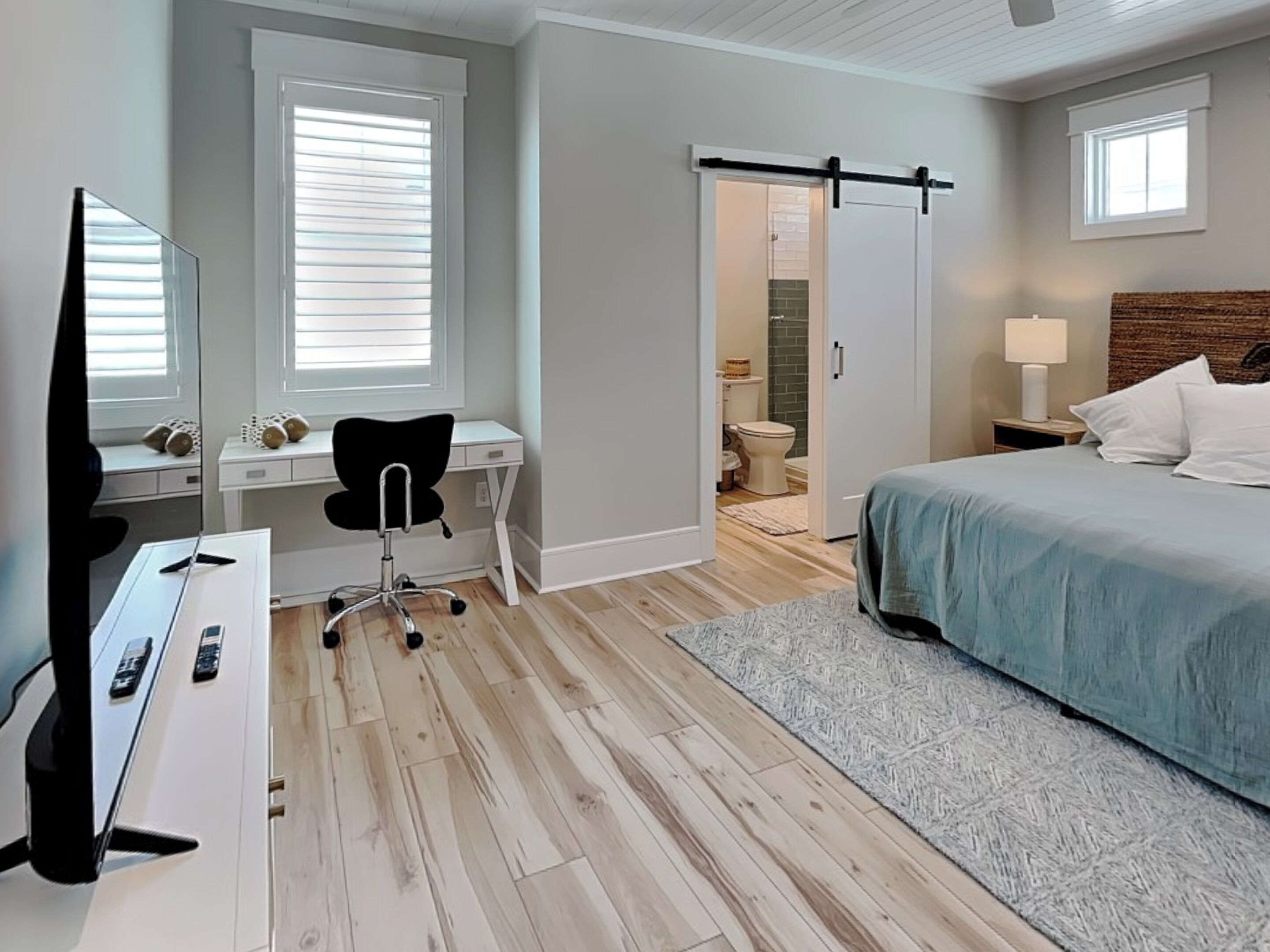 Studio (3 Bedrooms) | Property amenity