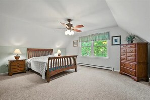 3 soverom, strykejern/-brett, wi-fi og sengetøy