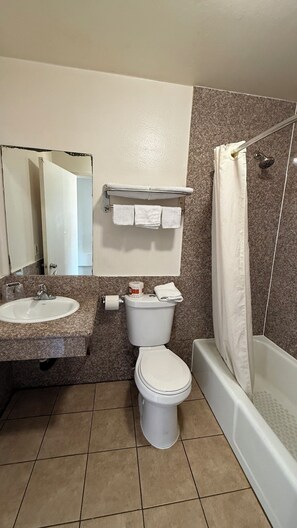 Standard Room, 2 Double Beds, Non Smoking, Private Bathroom | Bathroom | Combined shower/tub, towels, soap, toilet paper