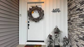 تفاصيل الفندق من الخارج