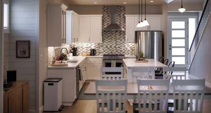 The PNW Premiere: Close to UO and Autzen stadium