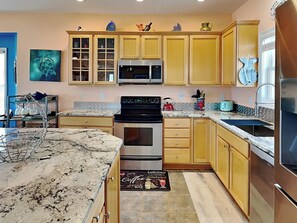 Studio (4 Bedrooms) | Property amenity