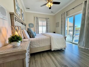 6 bedrooms, iron/ironing board, free WiFi, bed sheets