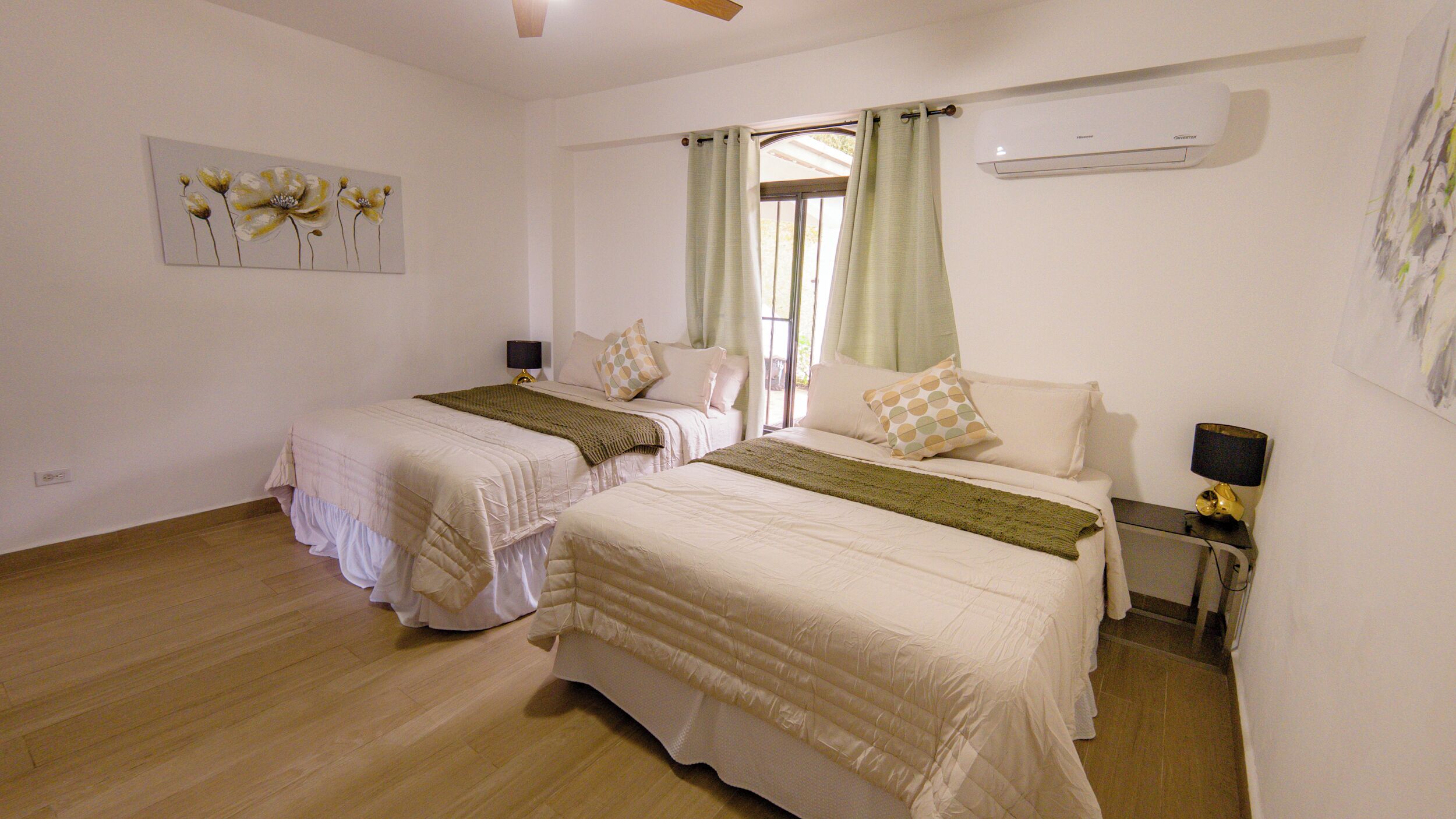 3 bedrooms, iron/ironing board, free WiFi, bed sheets