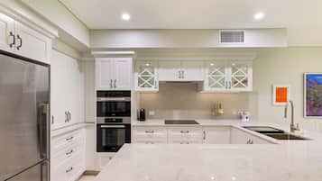 Oven, stovetop, dishwasher, coffee/tea maker