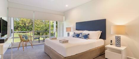 2 bedrooms, iron/ironing board, free WiFi