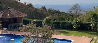 Farm hotel on Pico da Ibituruna