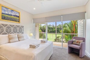 3 bedrooms, iron/ironing board, free WiFi - Mirage Resort Villa 157 with access to Sheraton Facilities (Port Douglas)