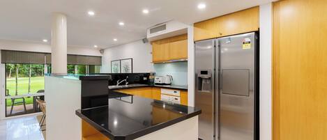 Oven, stovetop, dishwasher, coffee/tea maker