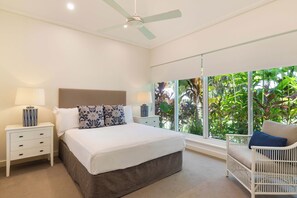 3 bedrooms, iron/ironing board, free WiFi