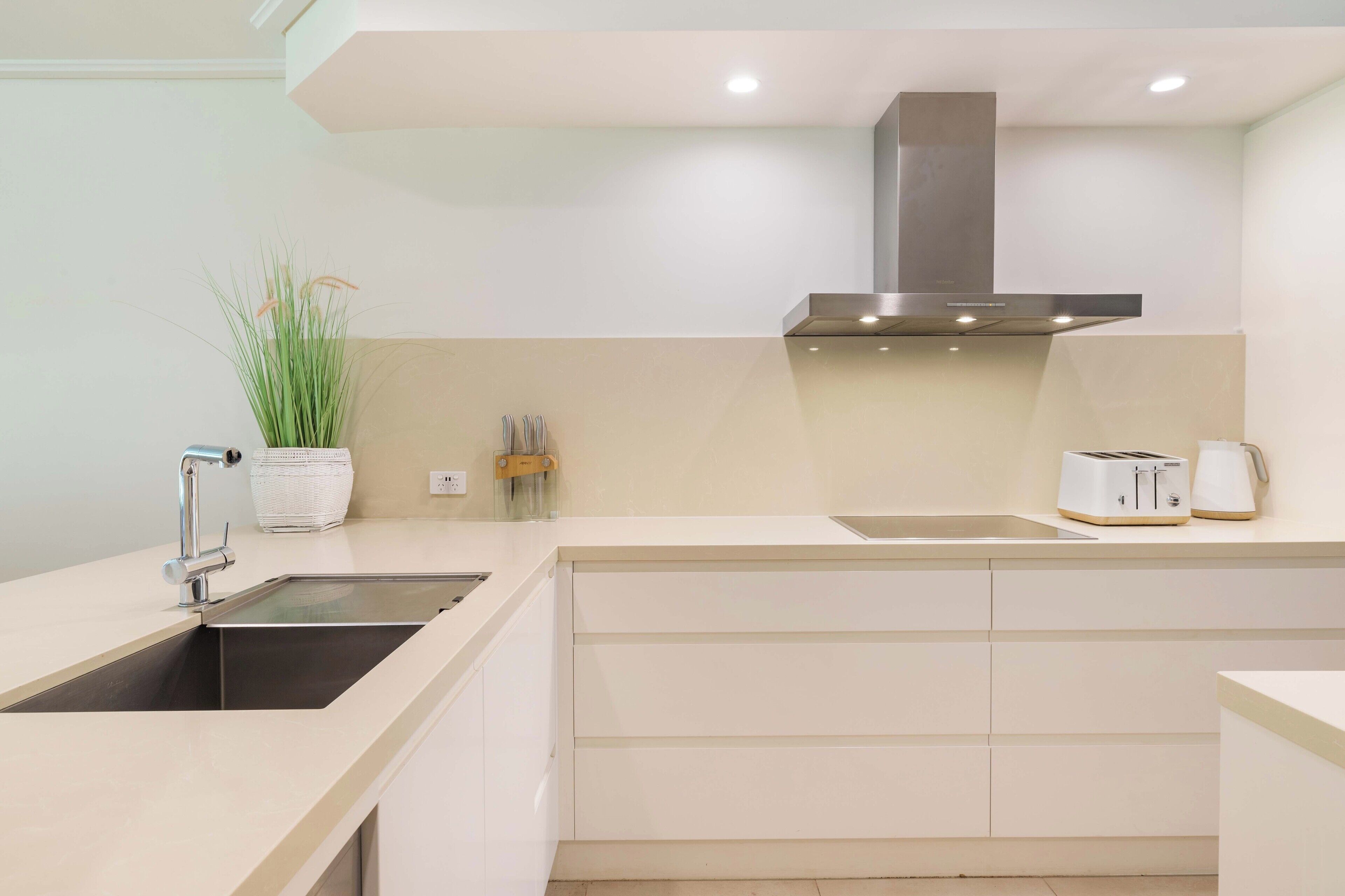 Oven, stovetop, dishwasher, coffee/tea maker