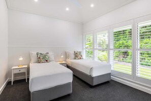 4 chambres, fer et planche à repasser, Wi-Fi gratuit