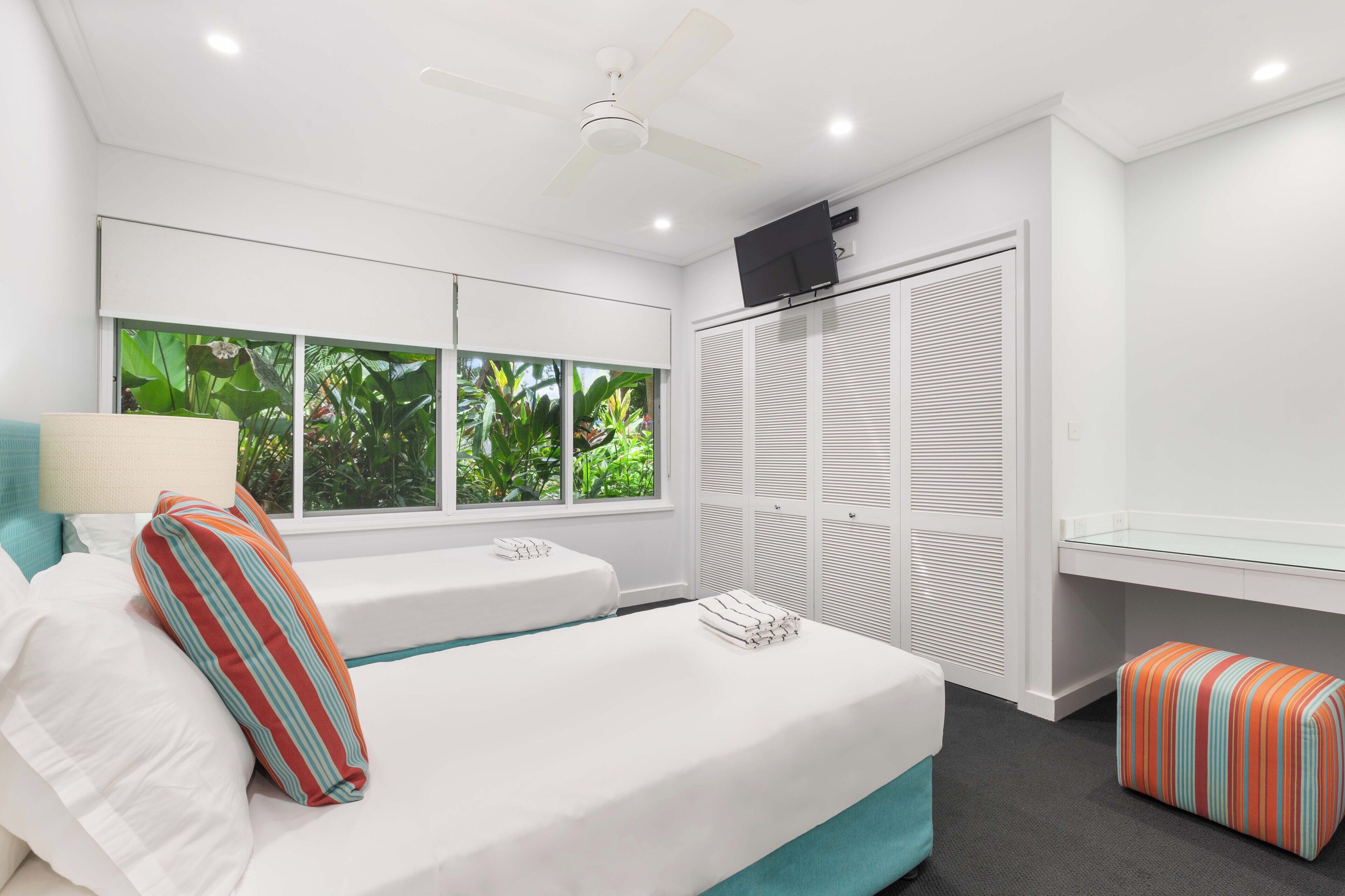 3 habitaciones, tabla de planchar con plancha y wifi gratis 