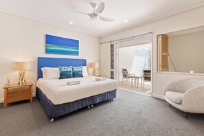 4 bedrooms, iron/ironing board, free WiFi