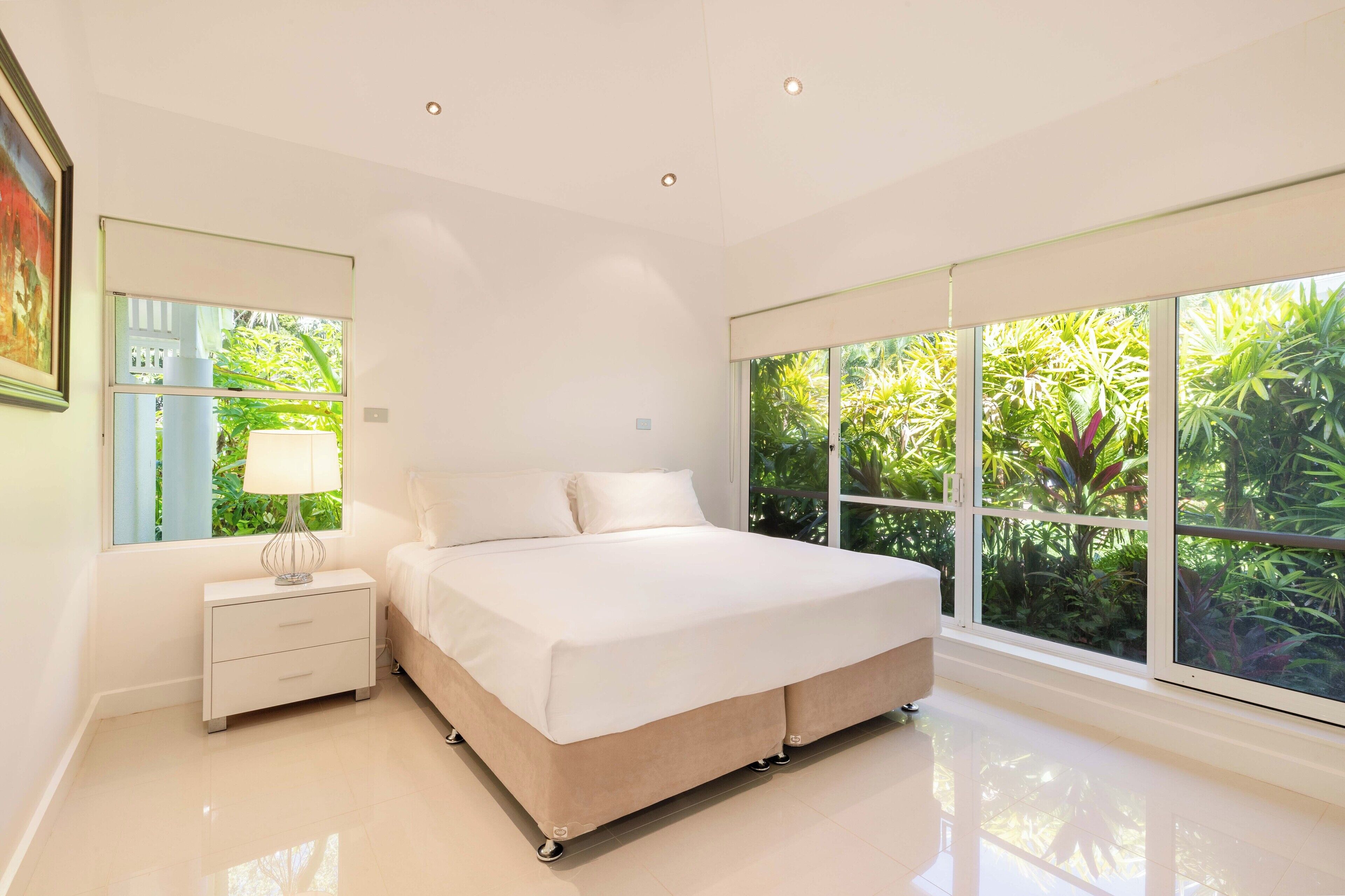 4 habitaciones, tabla de planchar con plancha y wifi gratis 