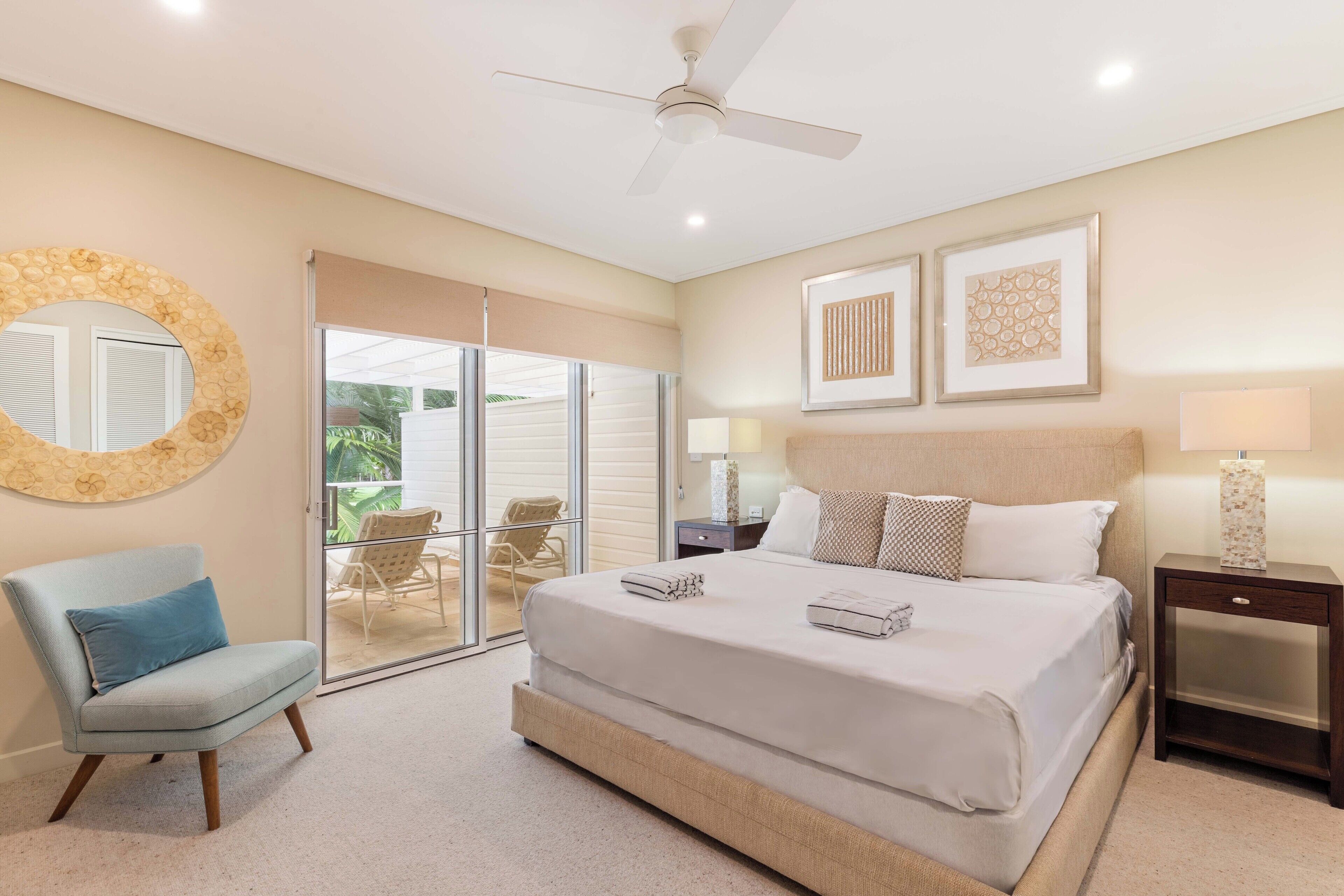 4 室のベッドルーム、ア イロン / アイロン台、WiFi (無料)