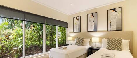 3 bedrooms, iron/ironing board, free WiFi