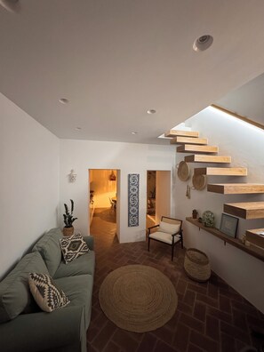 Smart TV, stereo - Your Boutique Hideaway for Couples in Old Town Tavira (Tavira)