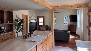 Interior - Emma Sue-walking distance to Red River Station (Saint Jo)
