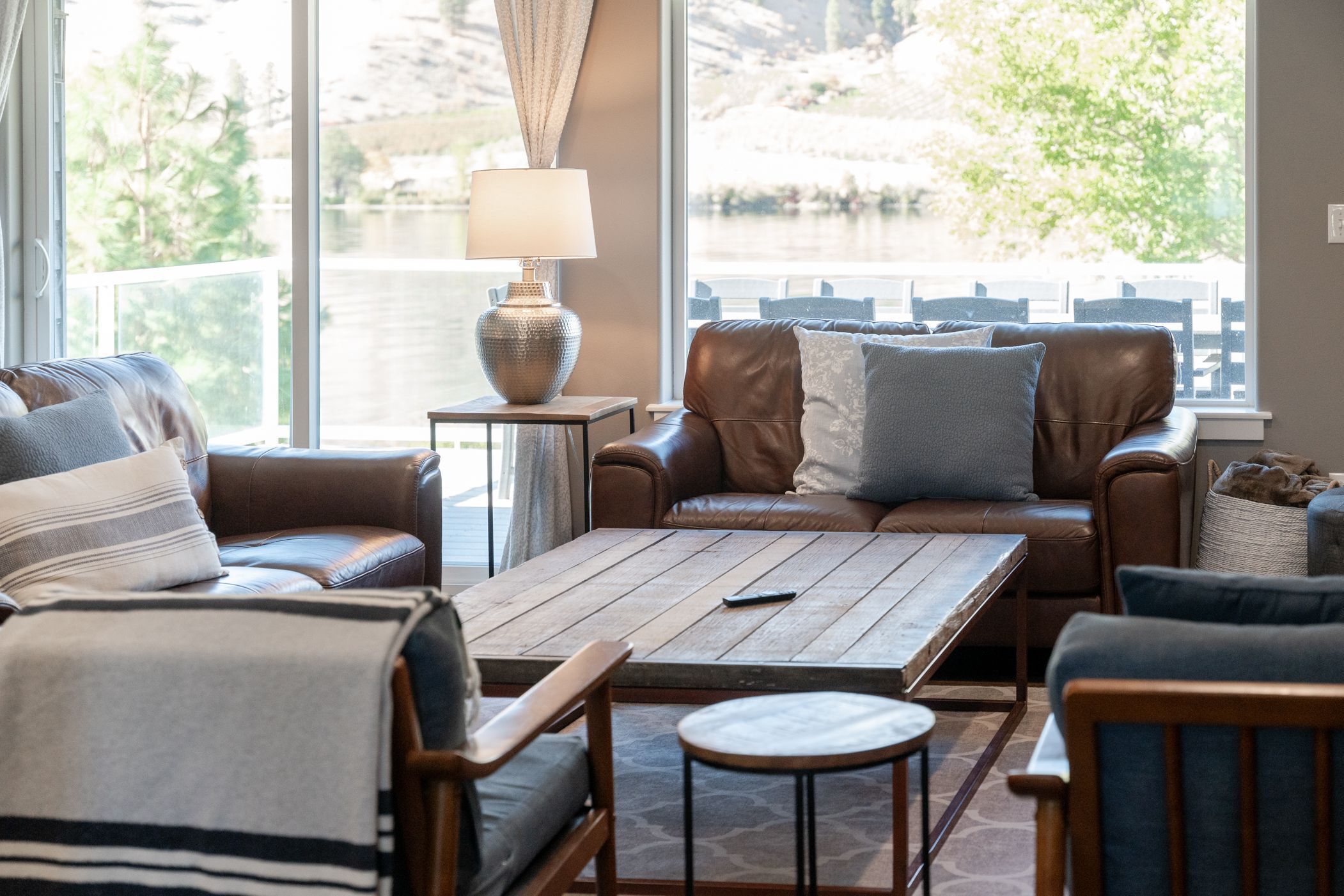 Televisión, chimenea