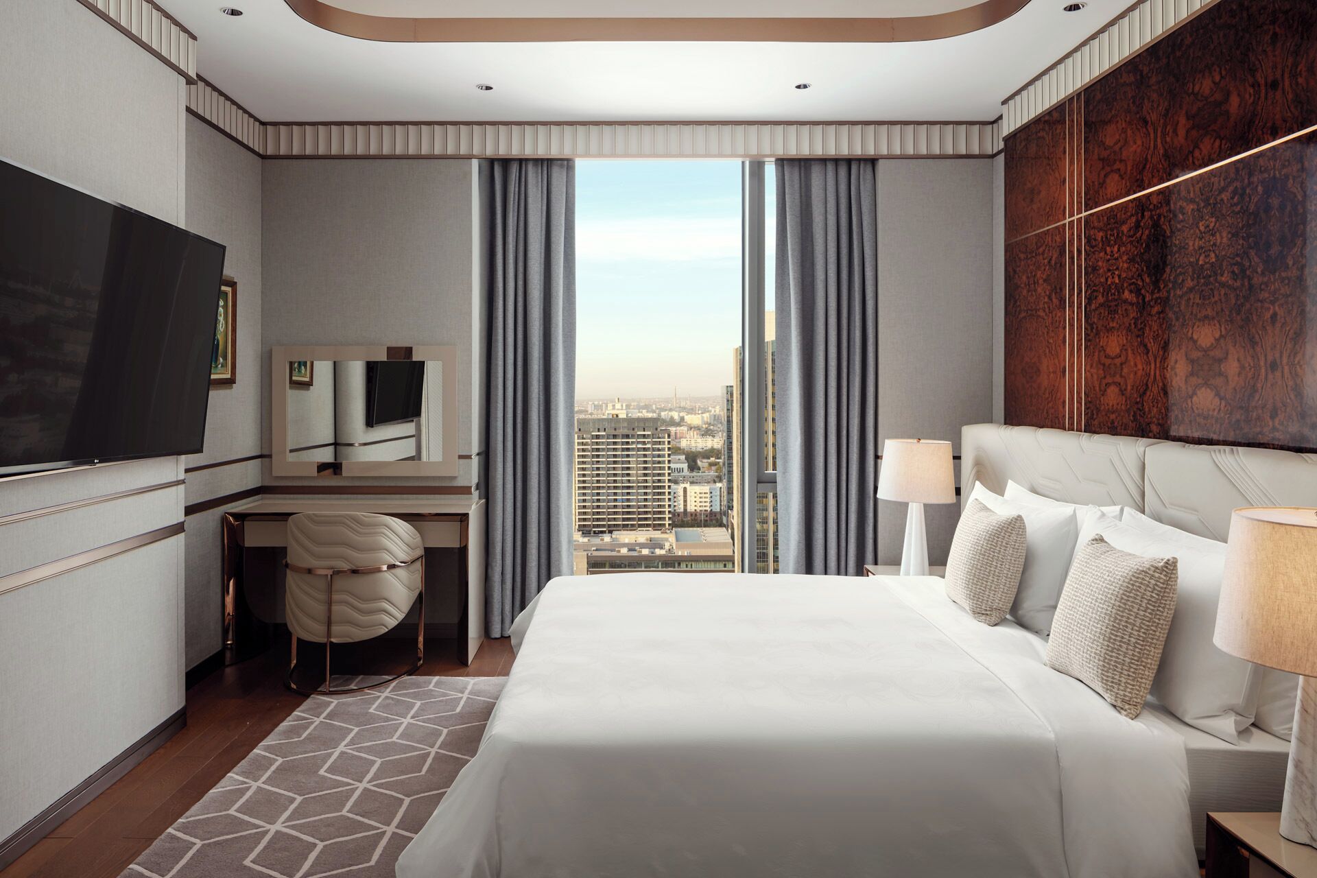 Junior Suite, 1 Bedroom, Non Smoking | Premium bedding, down comforters, Tempur-Pedic beds, minibar