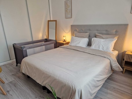 1 bedroom, iron/ironing board, WiFi, bed sheets. Welcome to Margny N'est