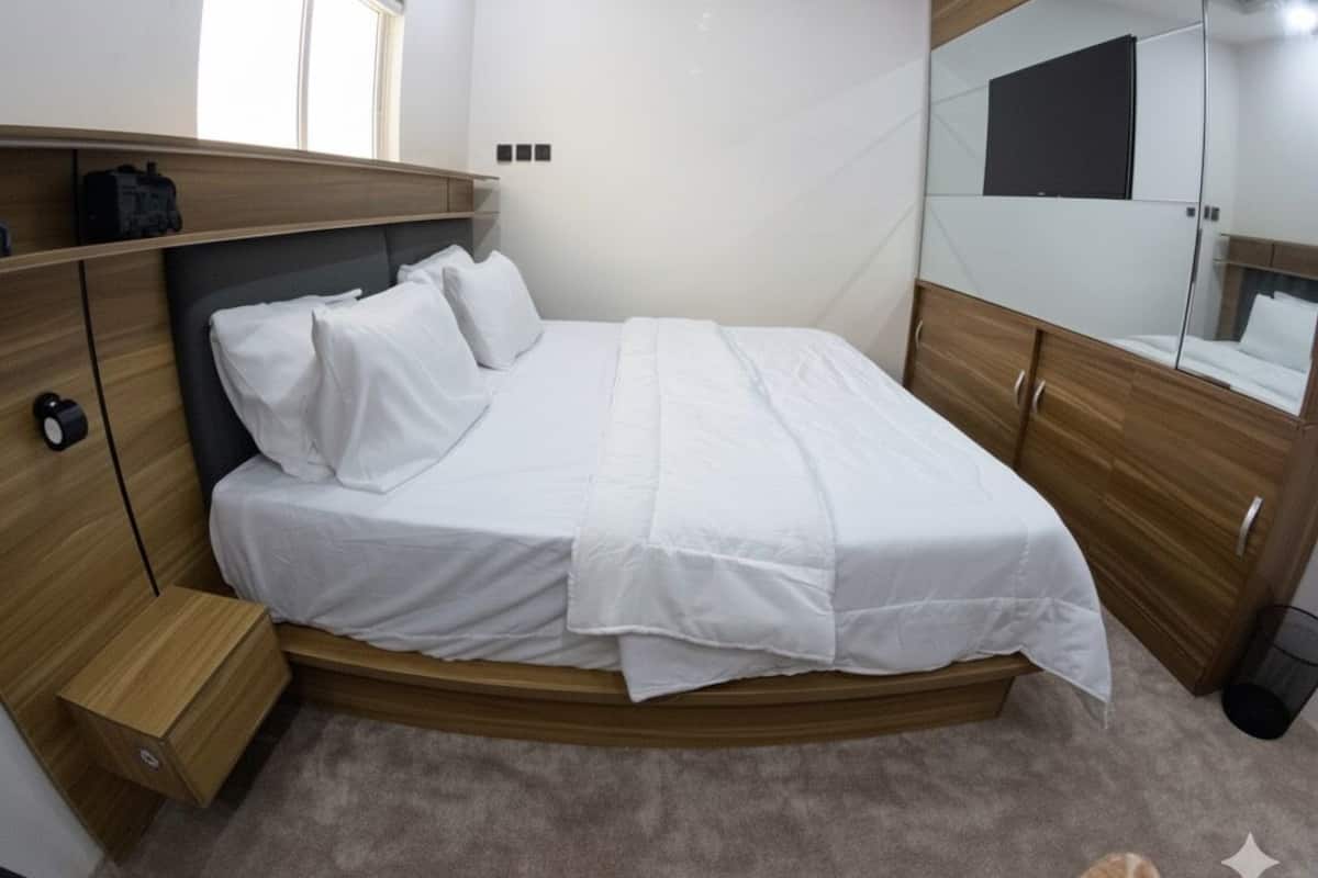 Premium Double Room | Free WiFi