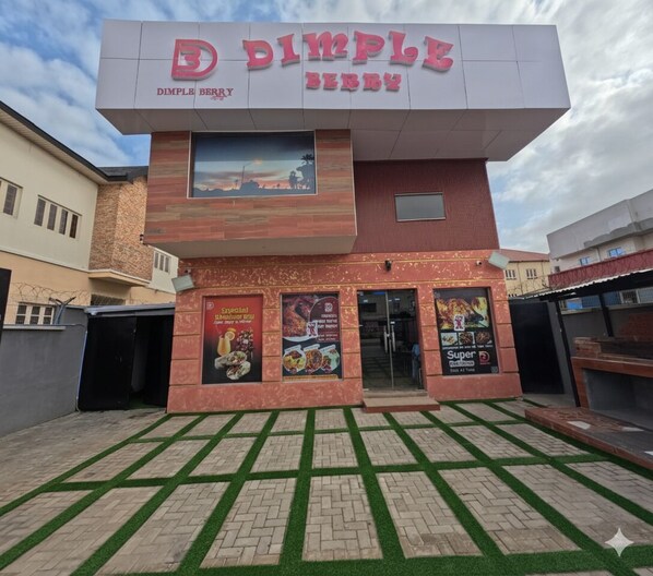 Exterior - Dimple Travelodge (Lekki)