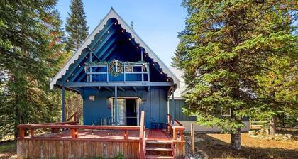 Charming 3-Bedroom Cabin Near Lake Cascade
