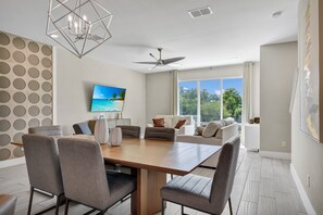 Interior - Cozy Townhouse near Disney with Resort & Waterpark Access - 7908SD (Kissimmee)