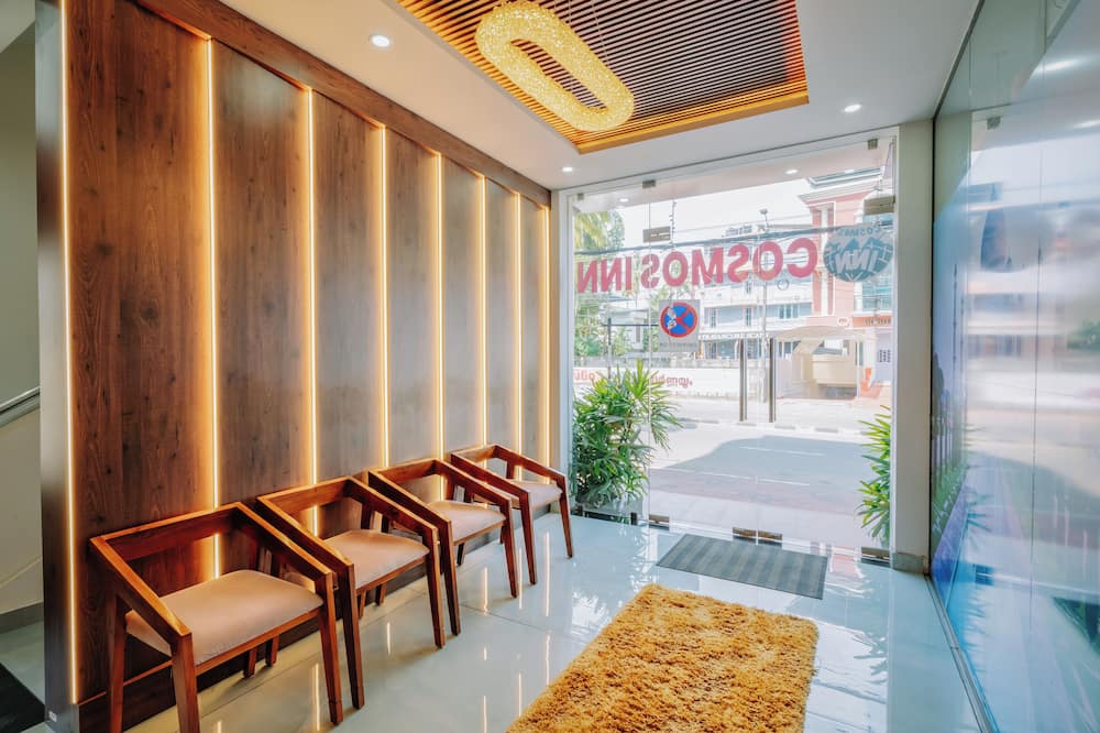 Daan Cosmos inn