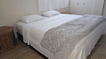 2 dormitorios, tabla de planchar con plancha, wifi y ropa de cama