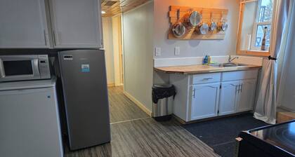 Cozy 2 bedroom next to golf course
