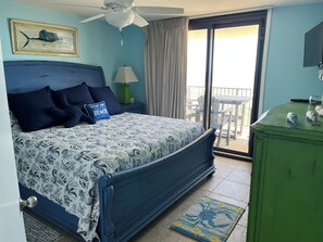3 bedrooms, free WiFi, bed sheets, wheelchair access
