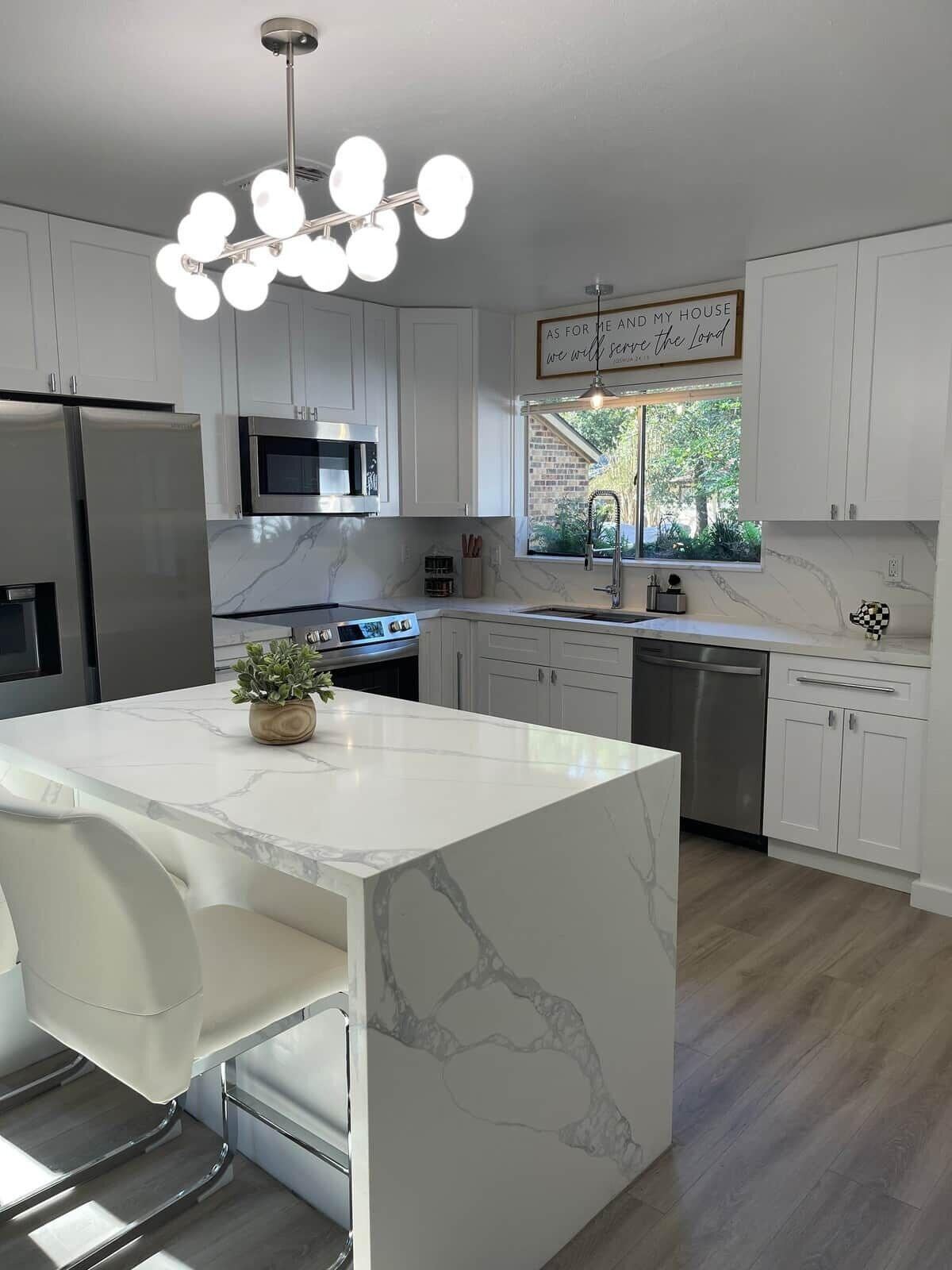 Microondas, horno, parrilla de estufa y lavavajillas 