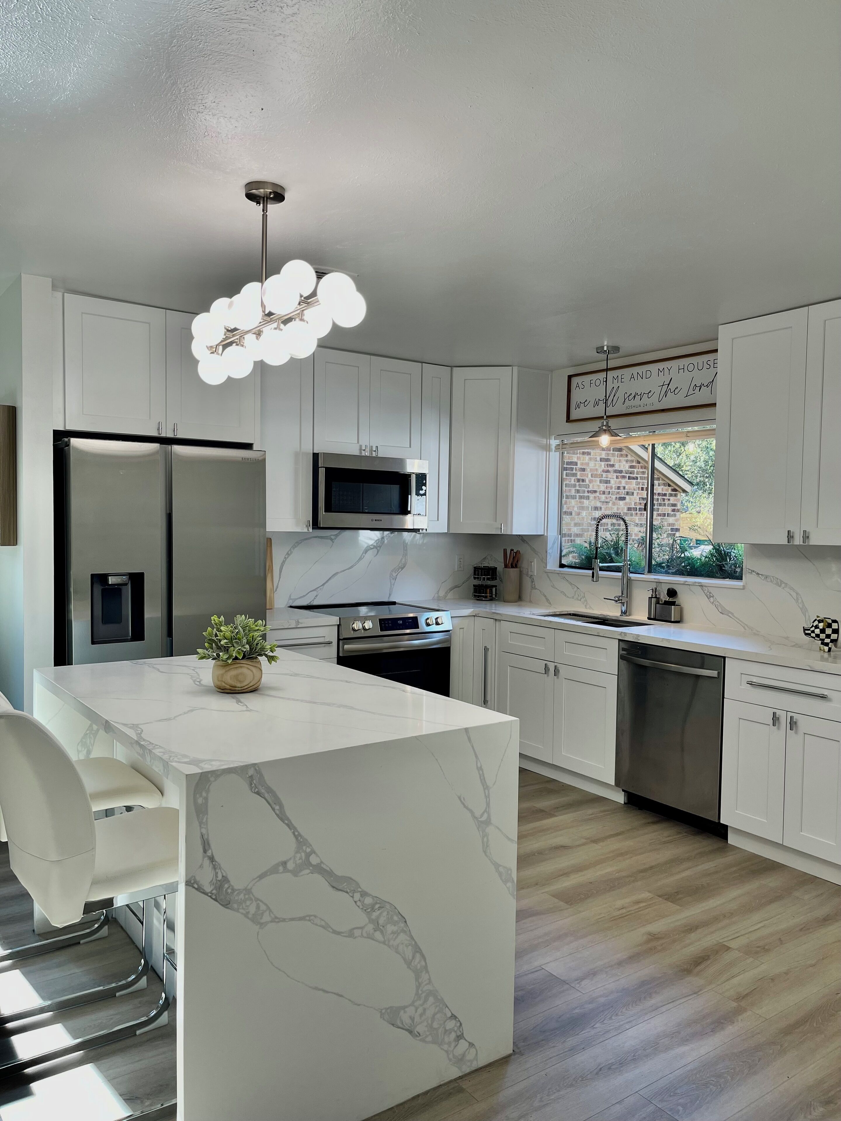 Mikrowelle, Ofen, Herdplatte, Geschirrspüler