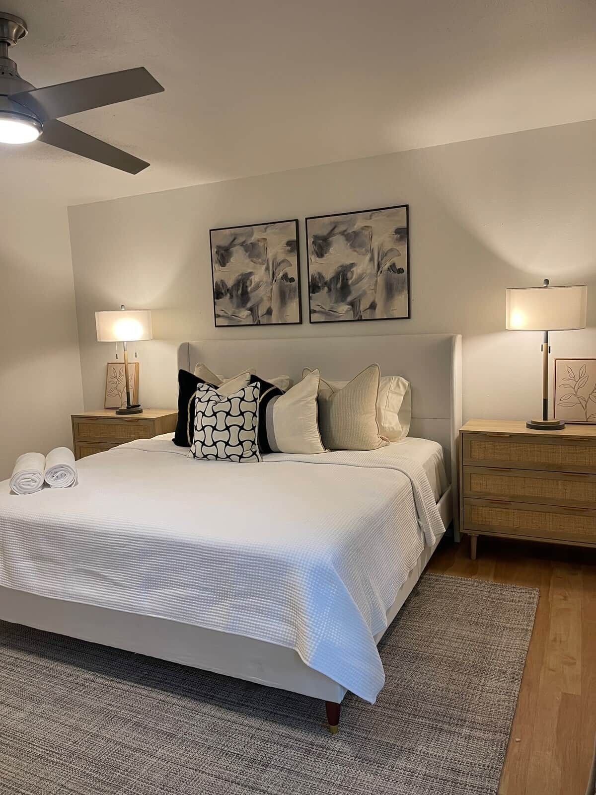 3 室のベッドルーム、アイロン / アイロン台、インターネット、ベッドシーツ