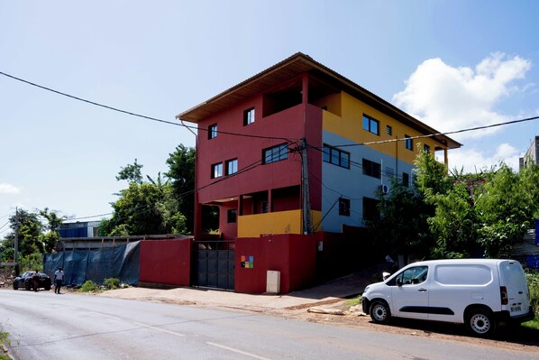 Fachada da propriedade