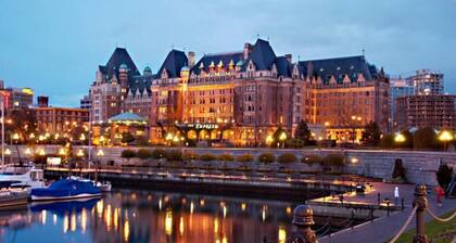 1–5 Guests — Cozy & Value Trip