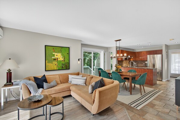 Comfort-Apartment, Blick auf den Golfplatz | Wohnbereich