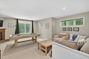 Comfort Condo, Golf View | Living area
