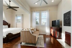 4 bedrooms, free WiFi, bed sheets