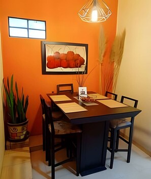 Dining - Familiar Room with Bathroom & window 1-5p (ROMA) (Mexico City)