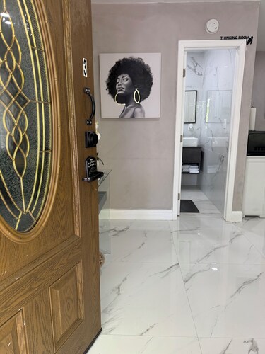 Studio in vibrant Miami near the ports of Miami.