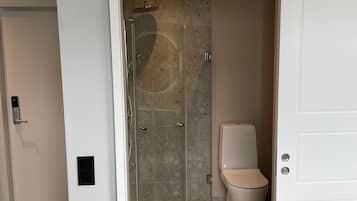 Douche, serviettes fournies
