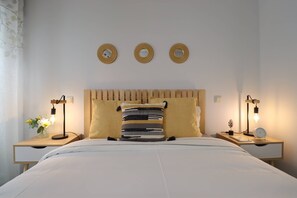2 bedrooms, iron/ironing board, Internet, bed sheets