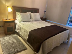 1 bedroom, iron/ironing board, Internet, bed sheets
