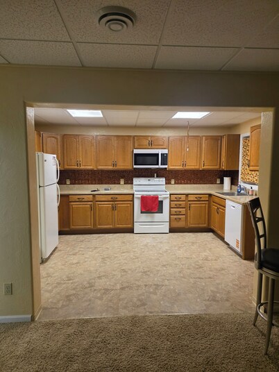 3-bedroom with AC.