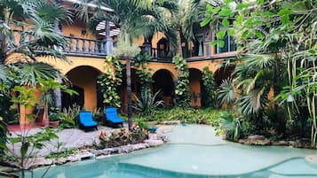 Alberca al aire libre