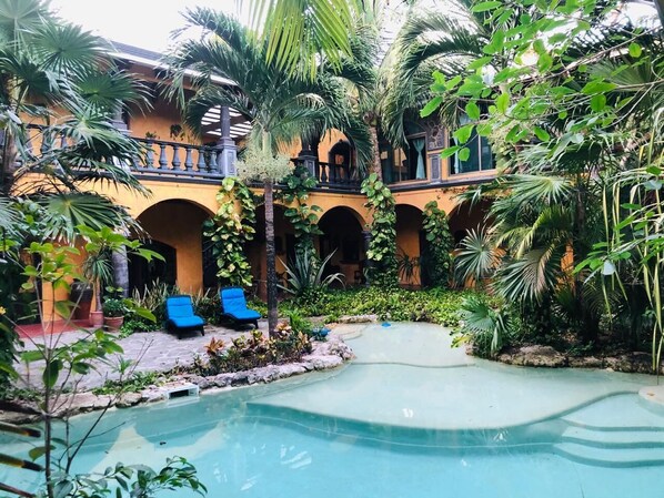 Alberca al aire libre